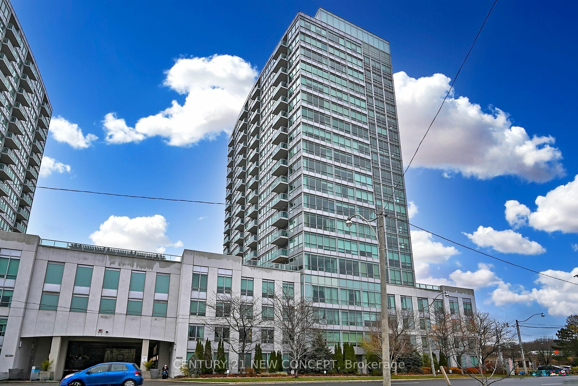 1900 Lake Shore Blvd W 704  Toronto ON M6S 1A4 photo