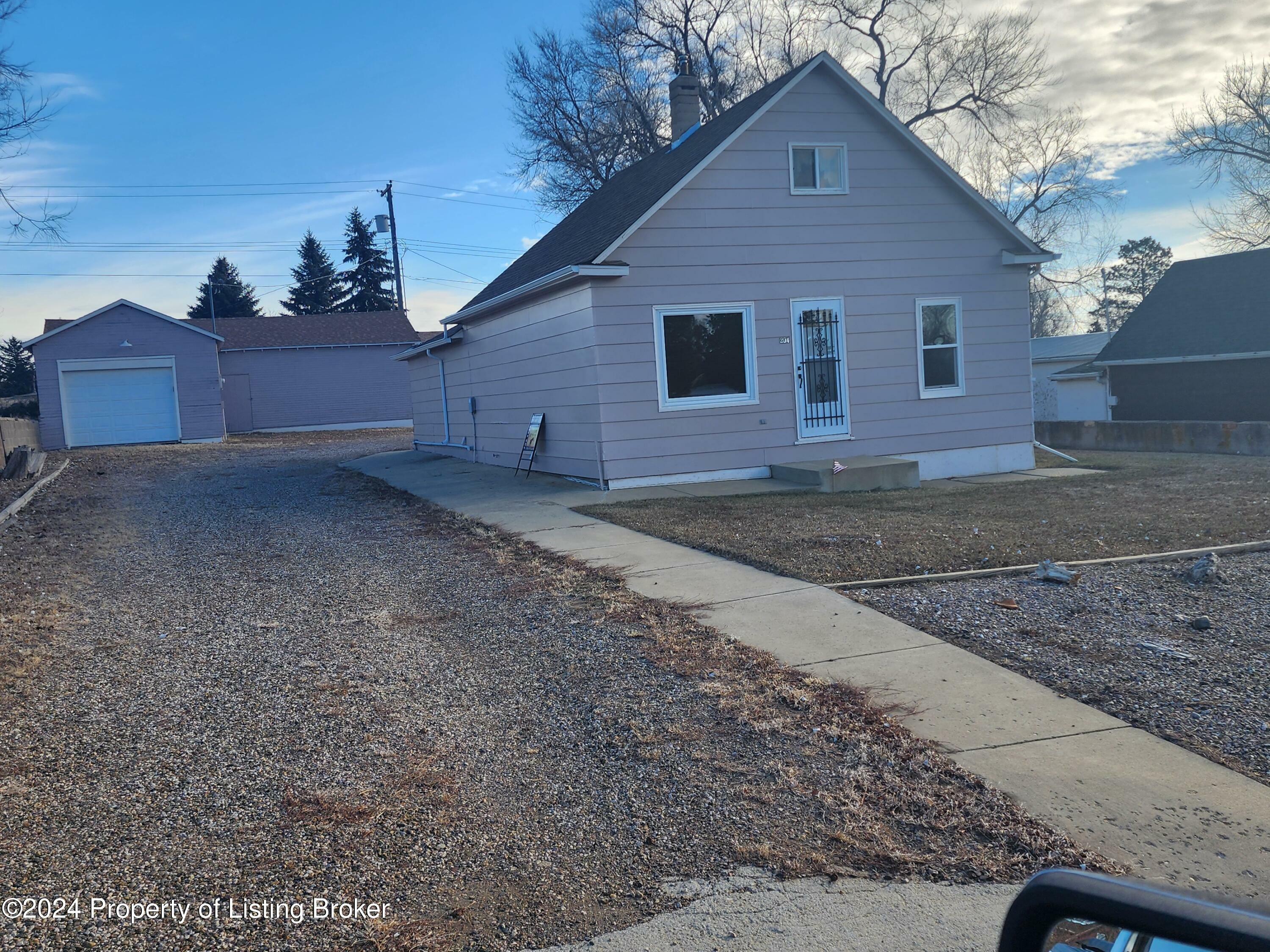 Property Photo:  204 10th Street S  ND 58639 