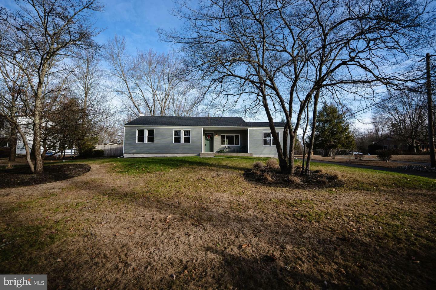 Property Photo:  18 Old Red Lion Road  NJ 08088 