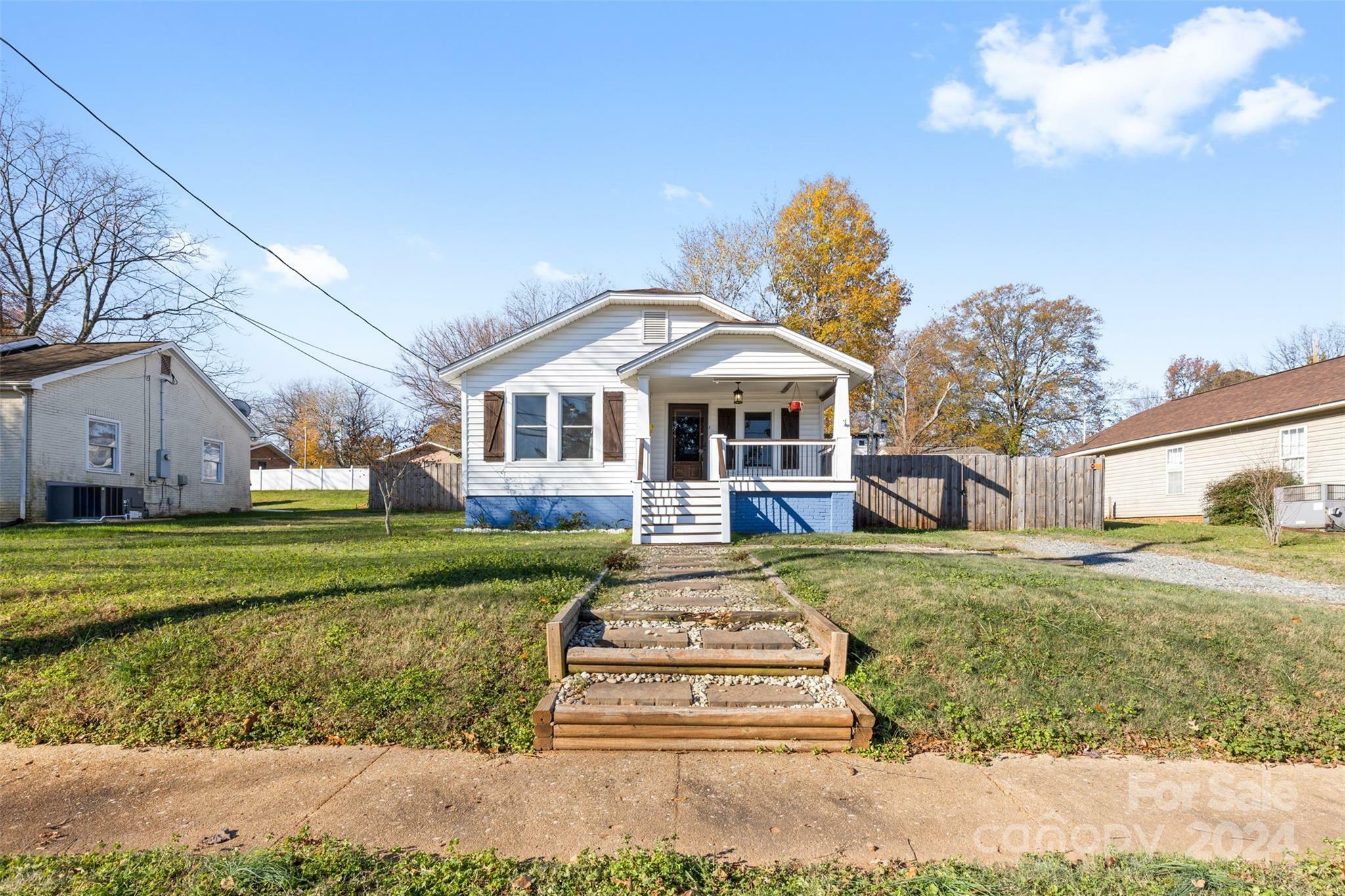 Property Photo:  209 N Dilling Street  NC 28086 