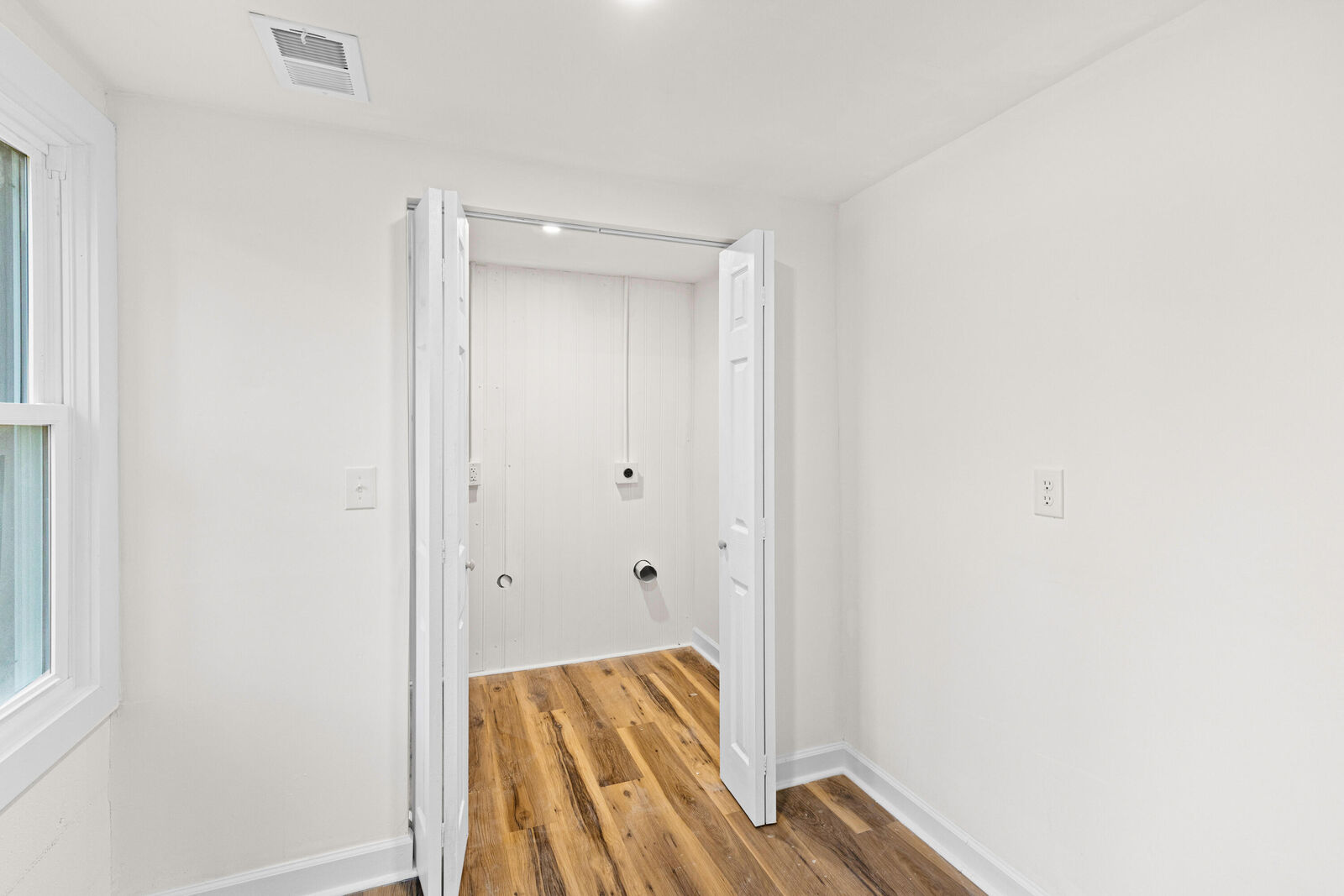 Property Photo:  1360 Thompson Street  SC 29059 