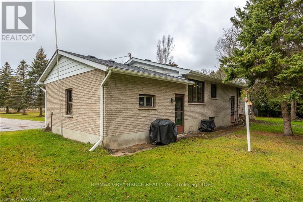 Property Photo:  564 Municipal Road  ON N0H 2G0 