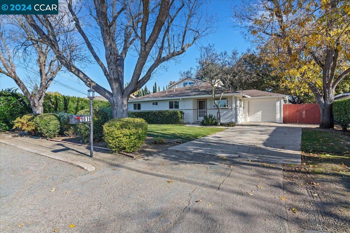 Property Photo:  1616 Franrose Ln  CA 94519 