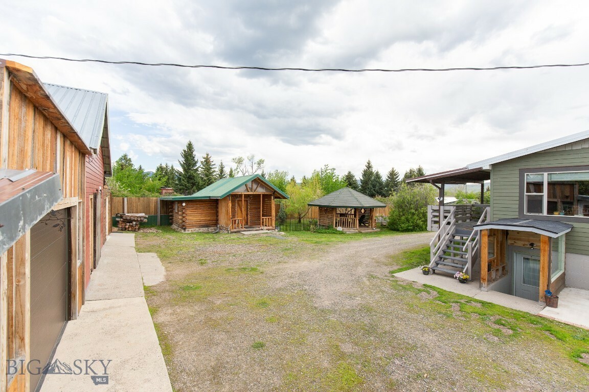 Property Photo:  510 Table Mountain Dr  MT 59730 