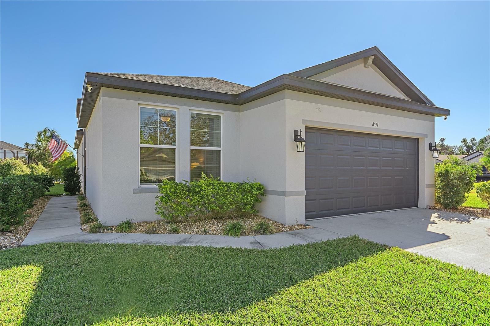 Property Photo:  8574 Starlight Loop  FL 34219 