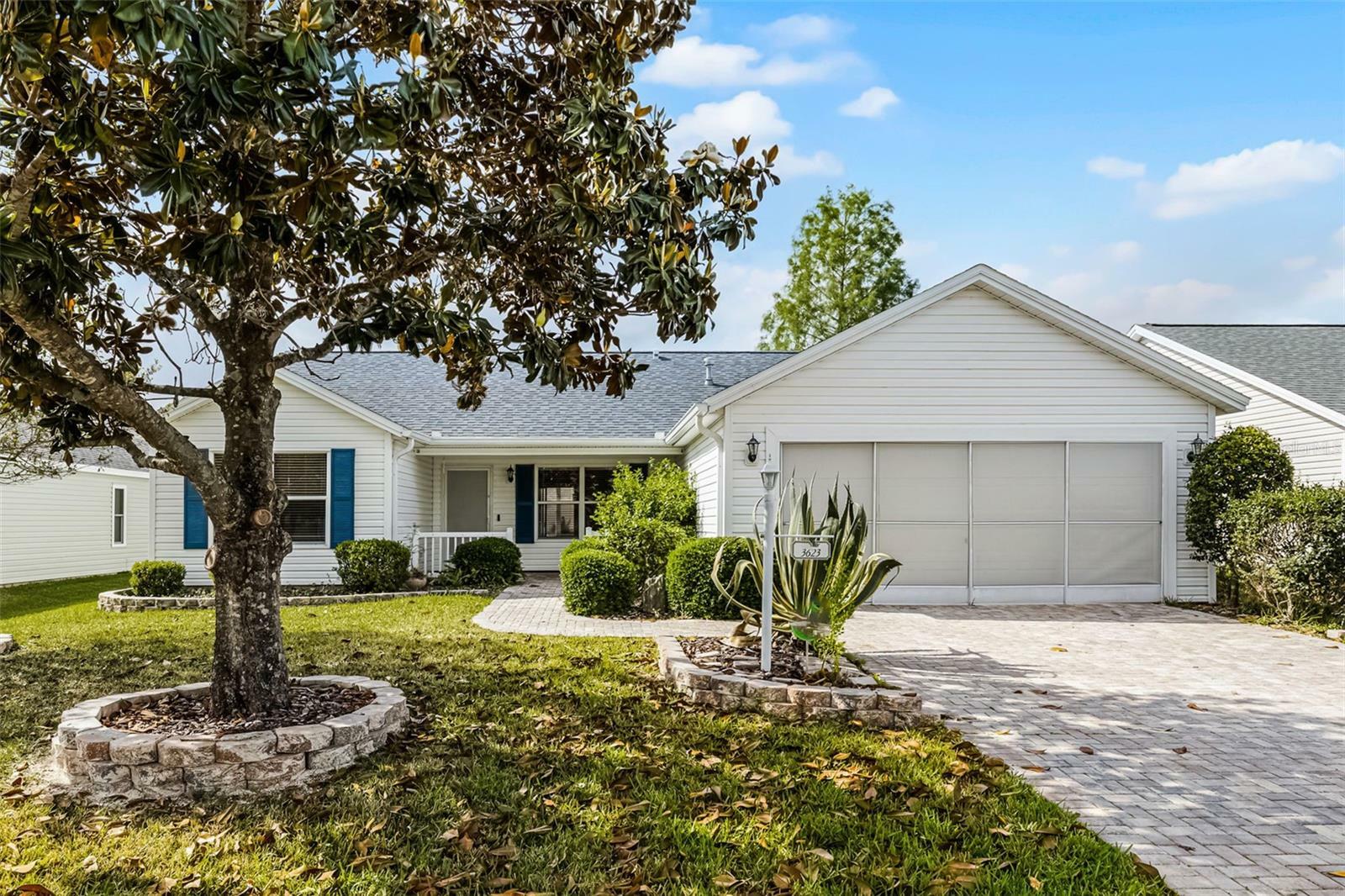 Property Photo: 3623 Worth Circle FL 32162