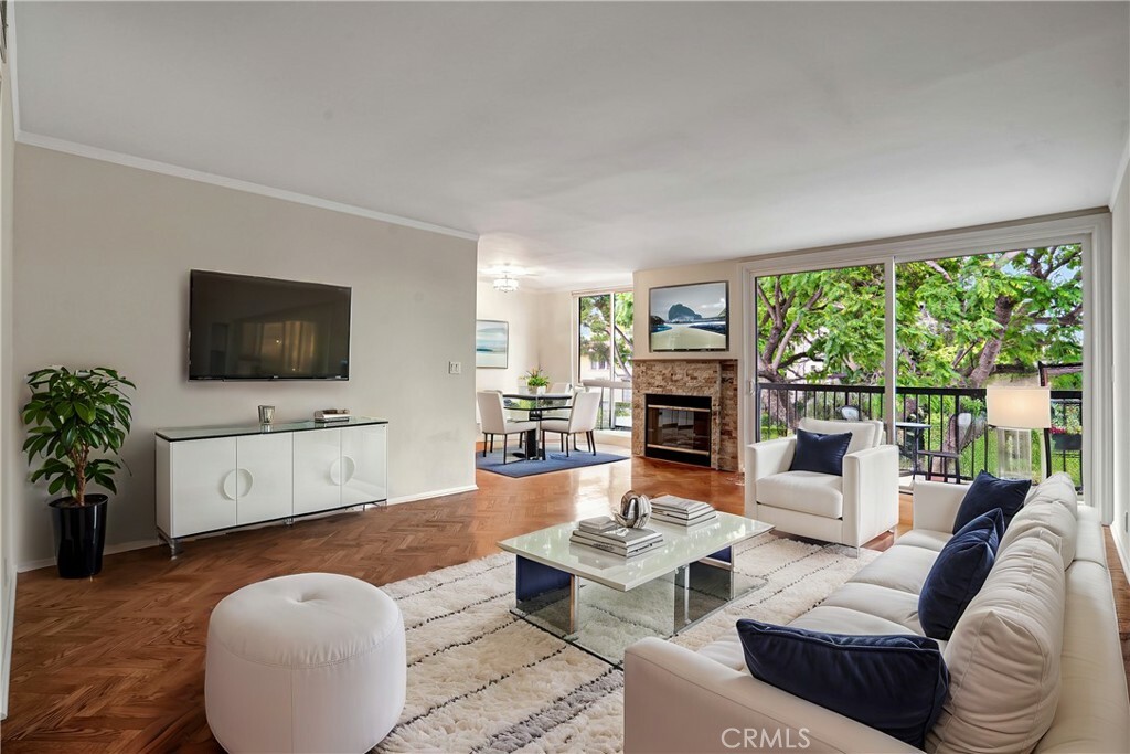 1351 N Crescent Heights Boulevard 308  West Hollywood CA 90046 photo