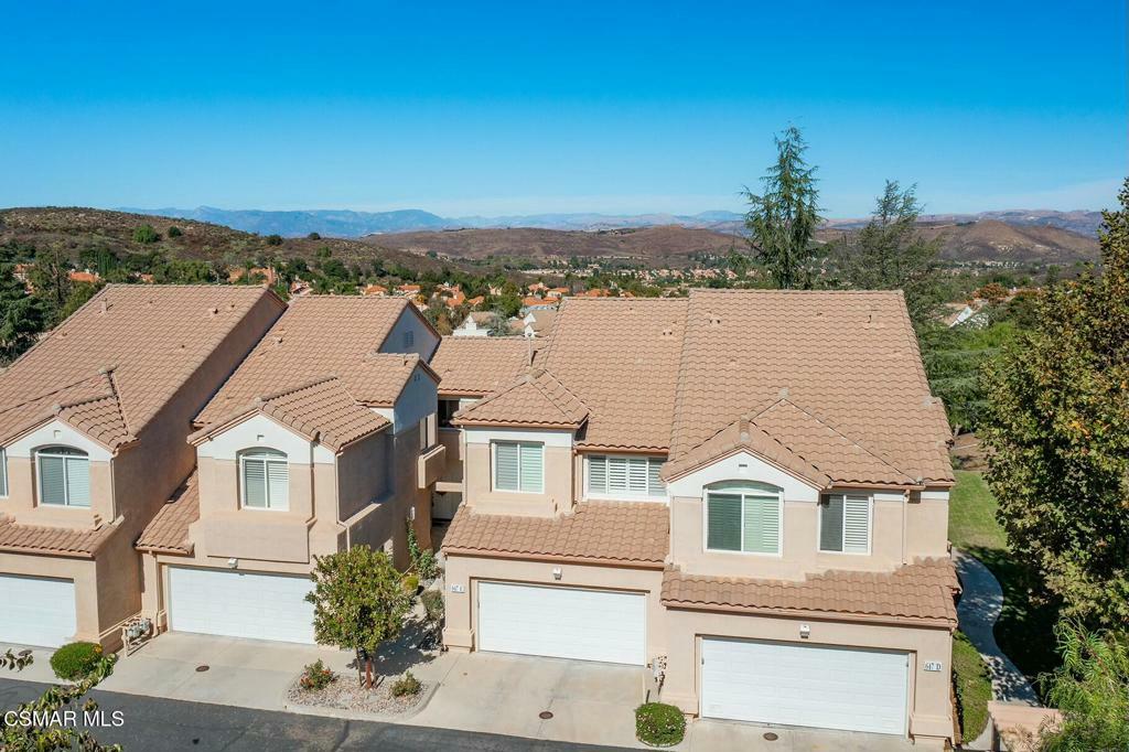 Property Photo:  647 Cardinal Ridge Lane C  CA 93065 