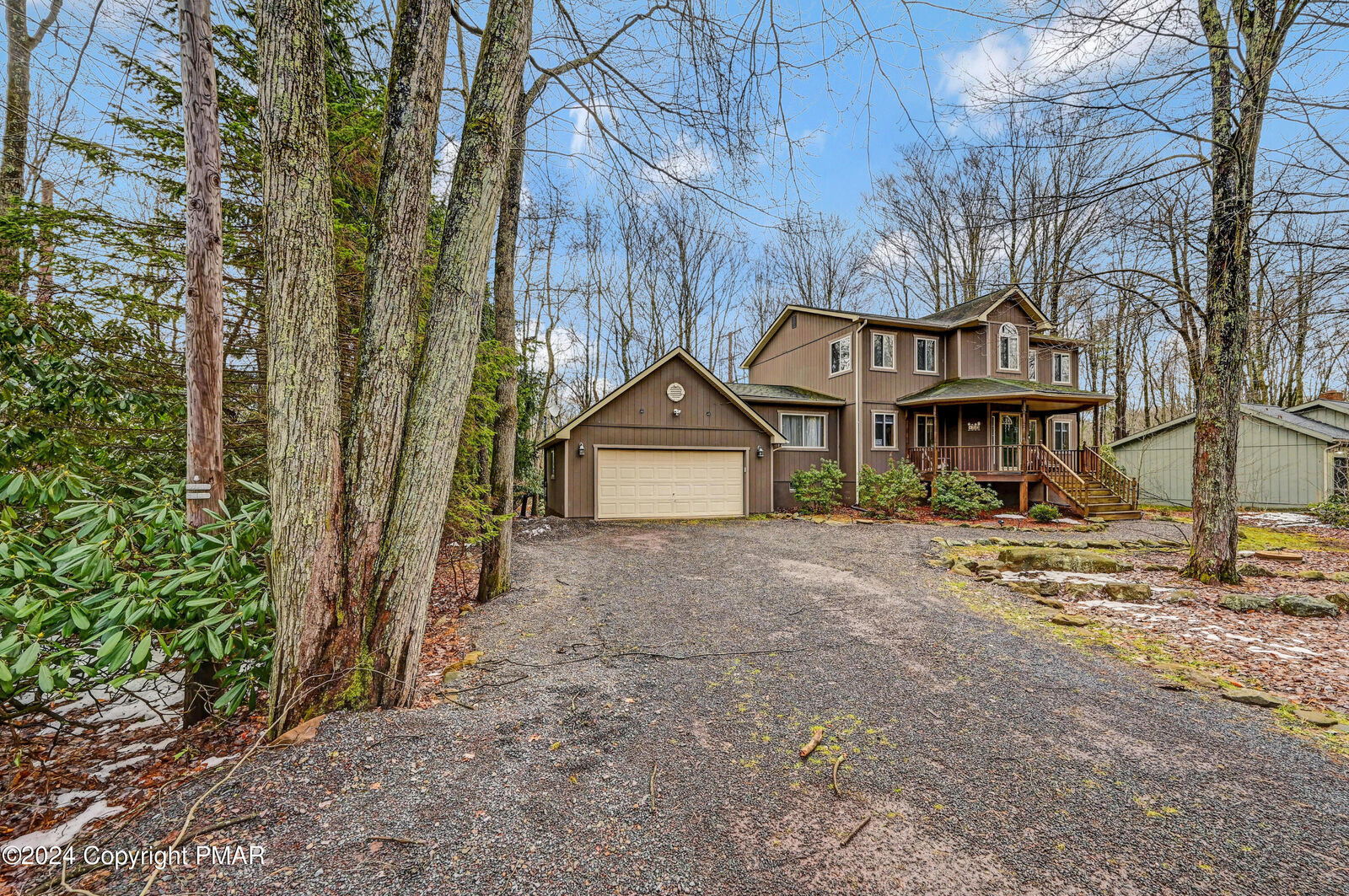 Property Photo: 275 Tanglewood Drive PA 18350