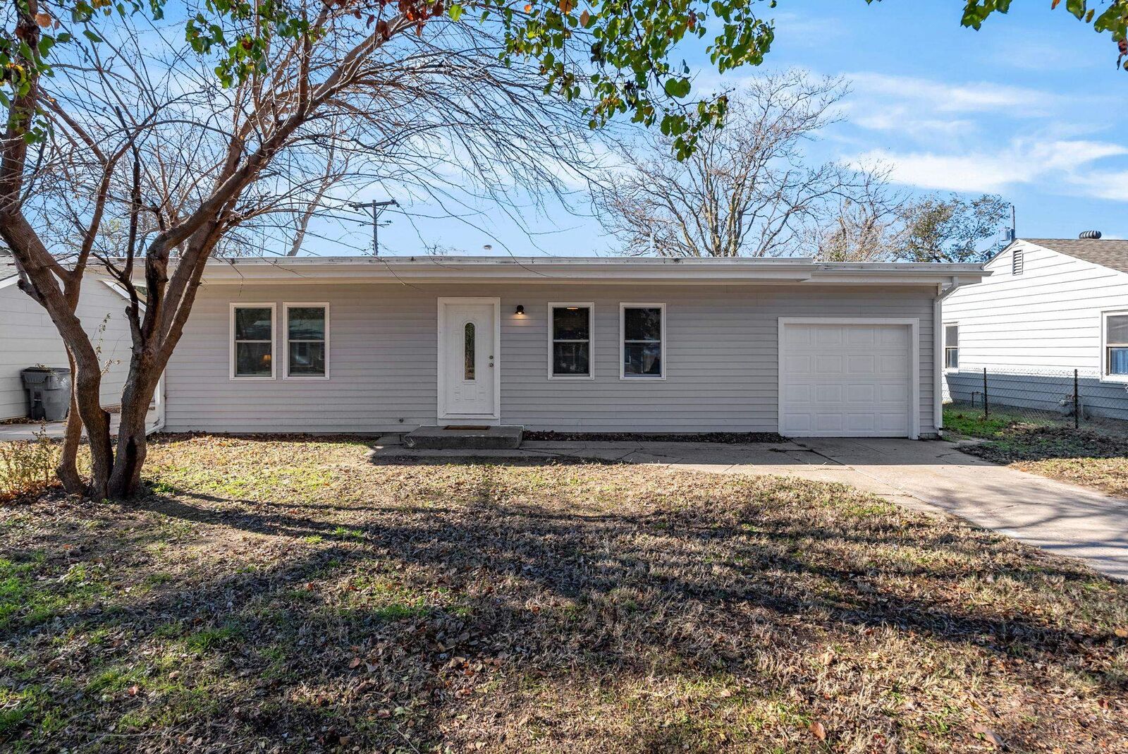 Property Photo:  4533 S Handley Ave  KS 67217 