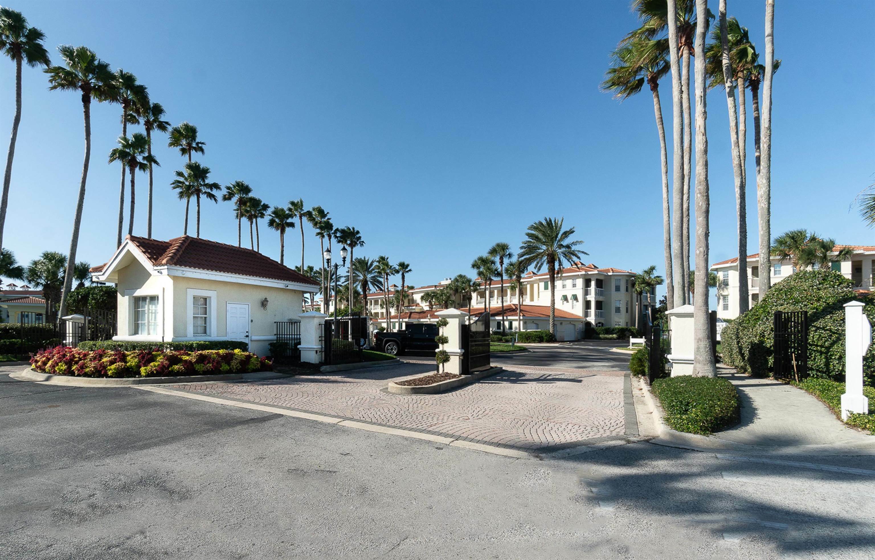 Property Photo:  325 S Ocean Grande Drive 101  FL 32082 