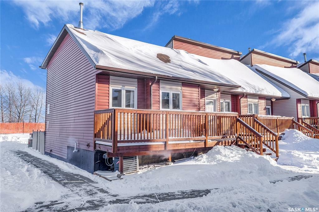 Property Photo:  331 Pendygrasse Road 64  SK S7M 4R3 