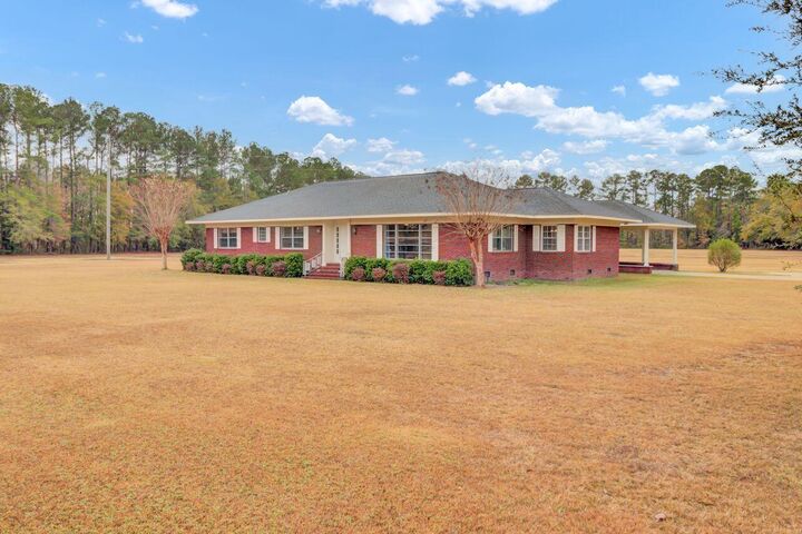 Property Photo: 388 E Main Street SC 29448