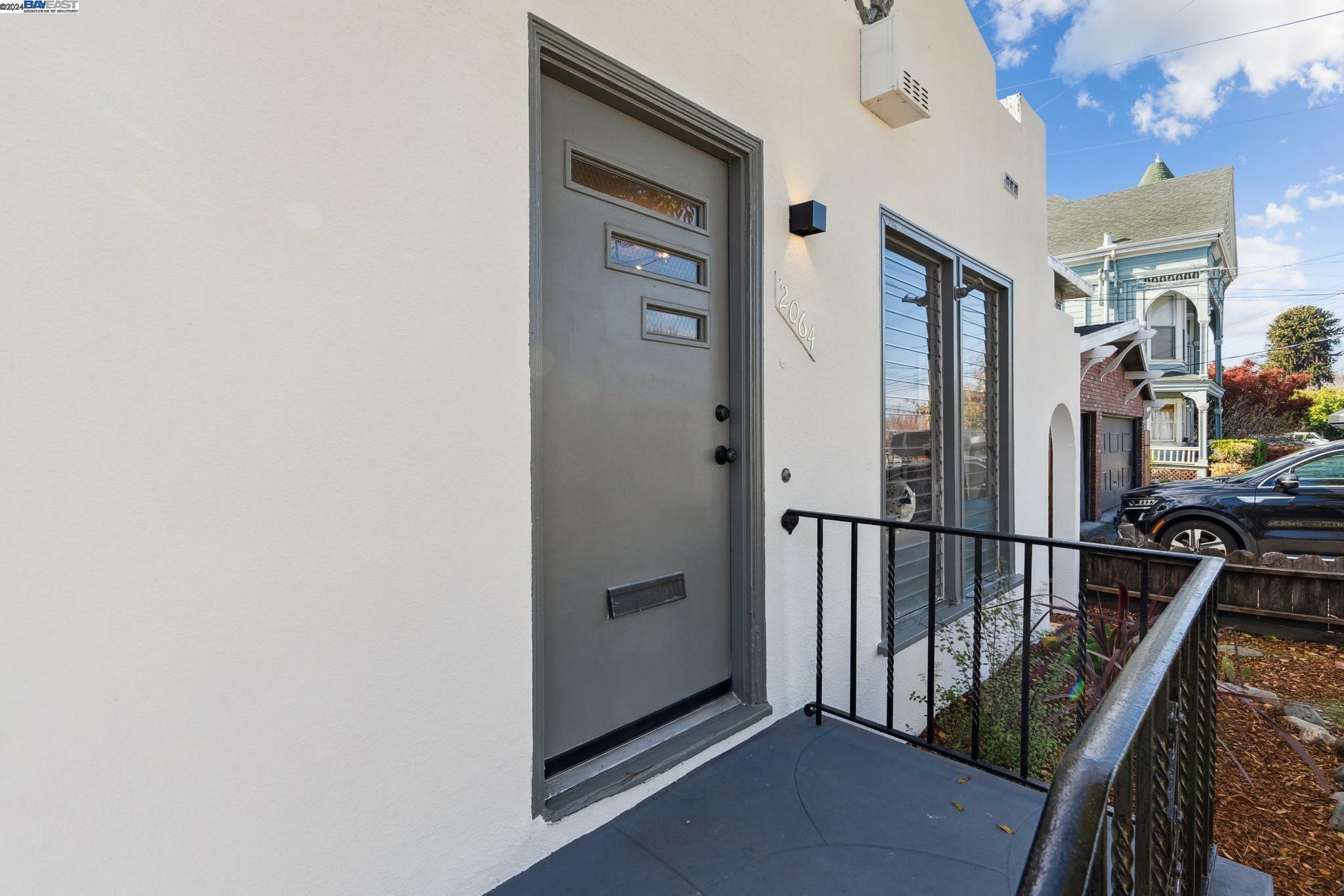 Property Photo:  2064 Encinal Ave  CA 94501 