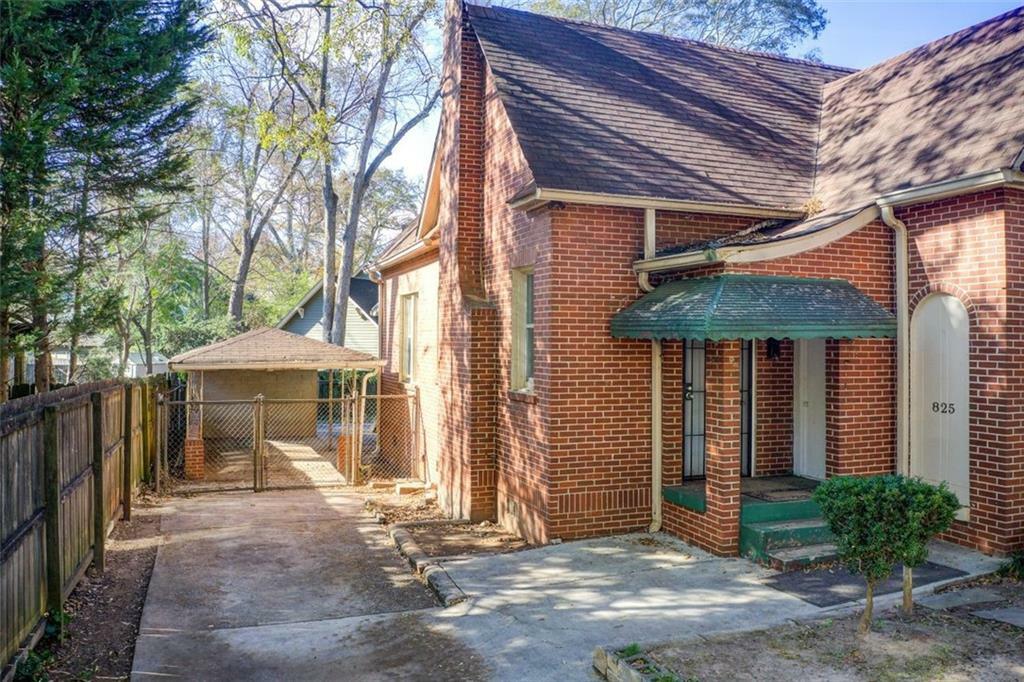 Property Photo:  825 E Lake Drive  GA 30030 