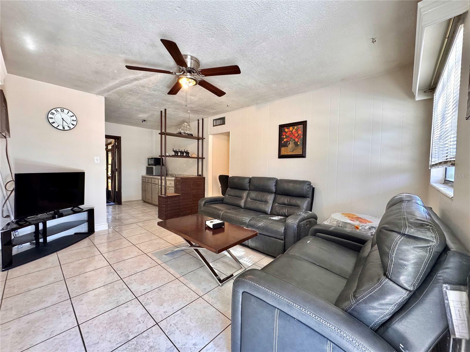 Property Photo:  412 Clemson Drive  FL 32714 