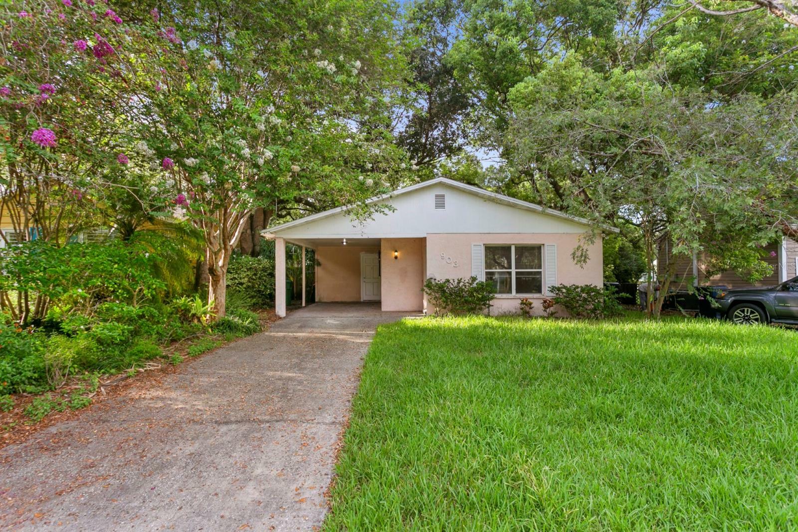 Property Photo:  903 W Braddock Street  FL 33603 