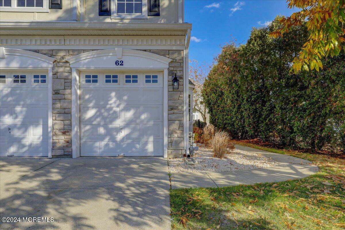 Property Photo:  62 Brookfield Drive  NJ 08527 