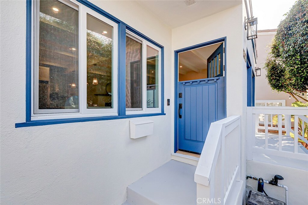 216 Monterey Boulevard  Hermosa Beach CA 90254 photo