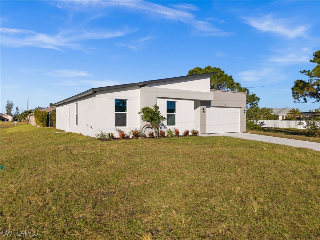 Property Photo:  1020 Chiquita Boulevard N  FL 33993 