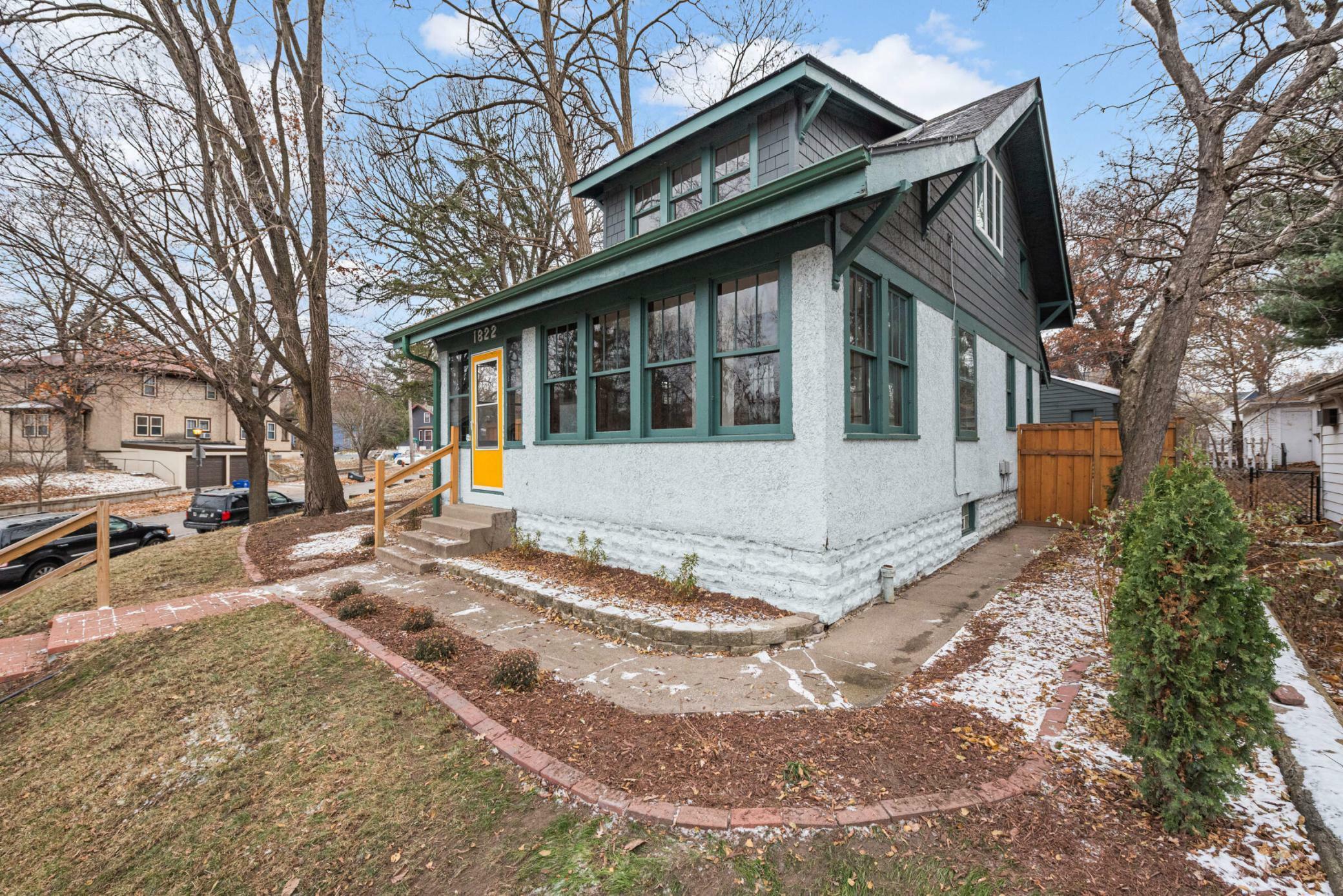 Property Photo:  1822 Chelton Avenue  MN 55104 