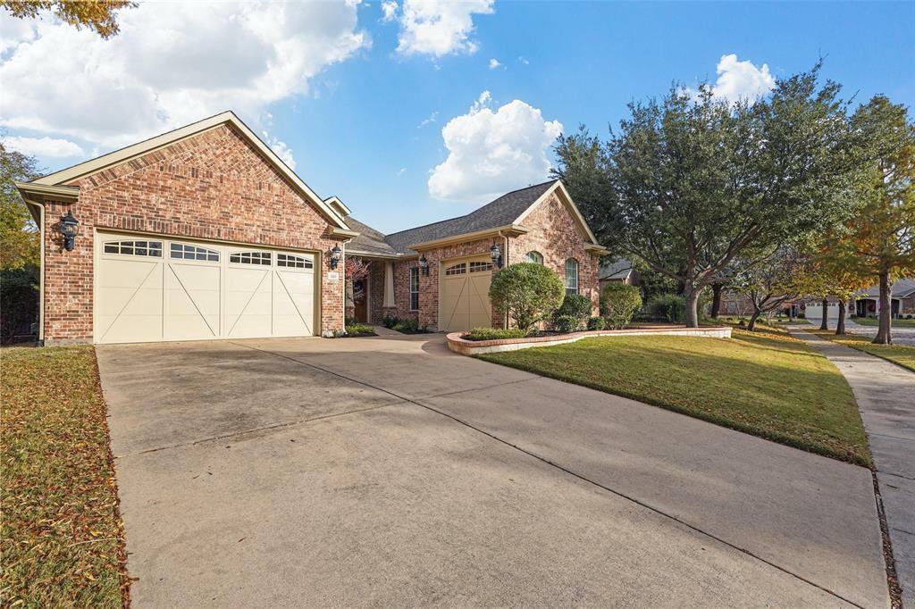 Property Photo:  416 Pine Hills Drive  TX 75036 