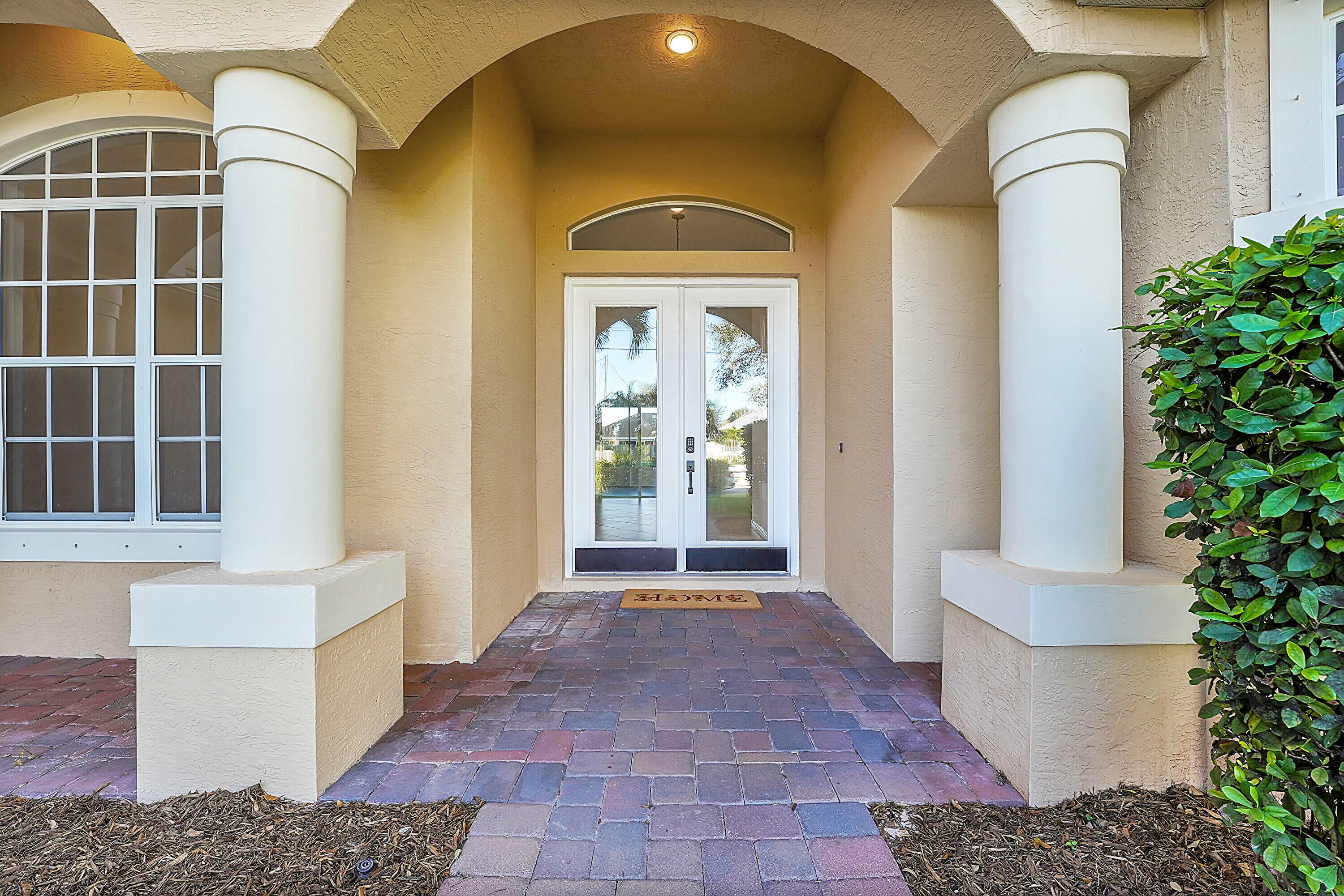 Property Photo: 2334 SW Webster Lane FL 34953