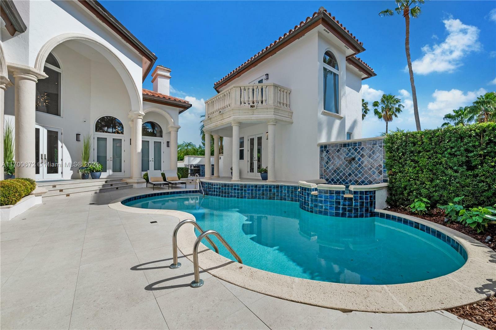 Property Photo:  13693 Deering Bay Dr  FL 33158 