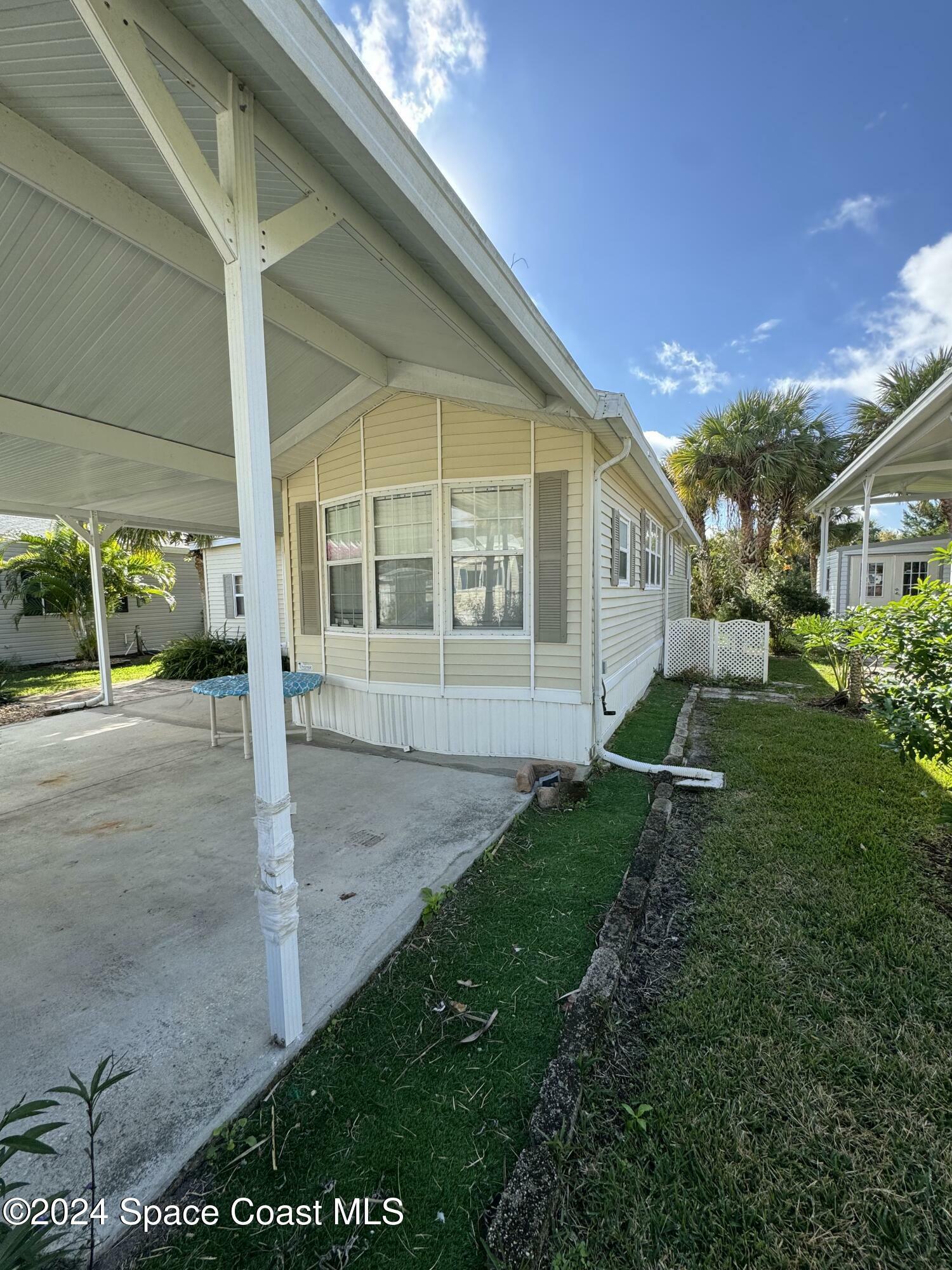 Property Photo:  113 Sunset Drive  FL 32780 