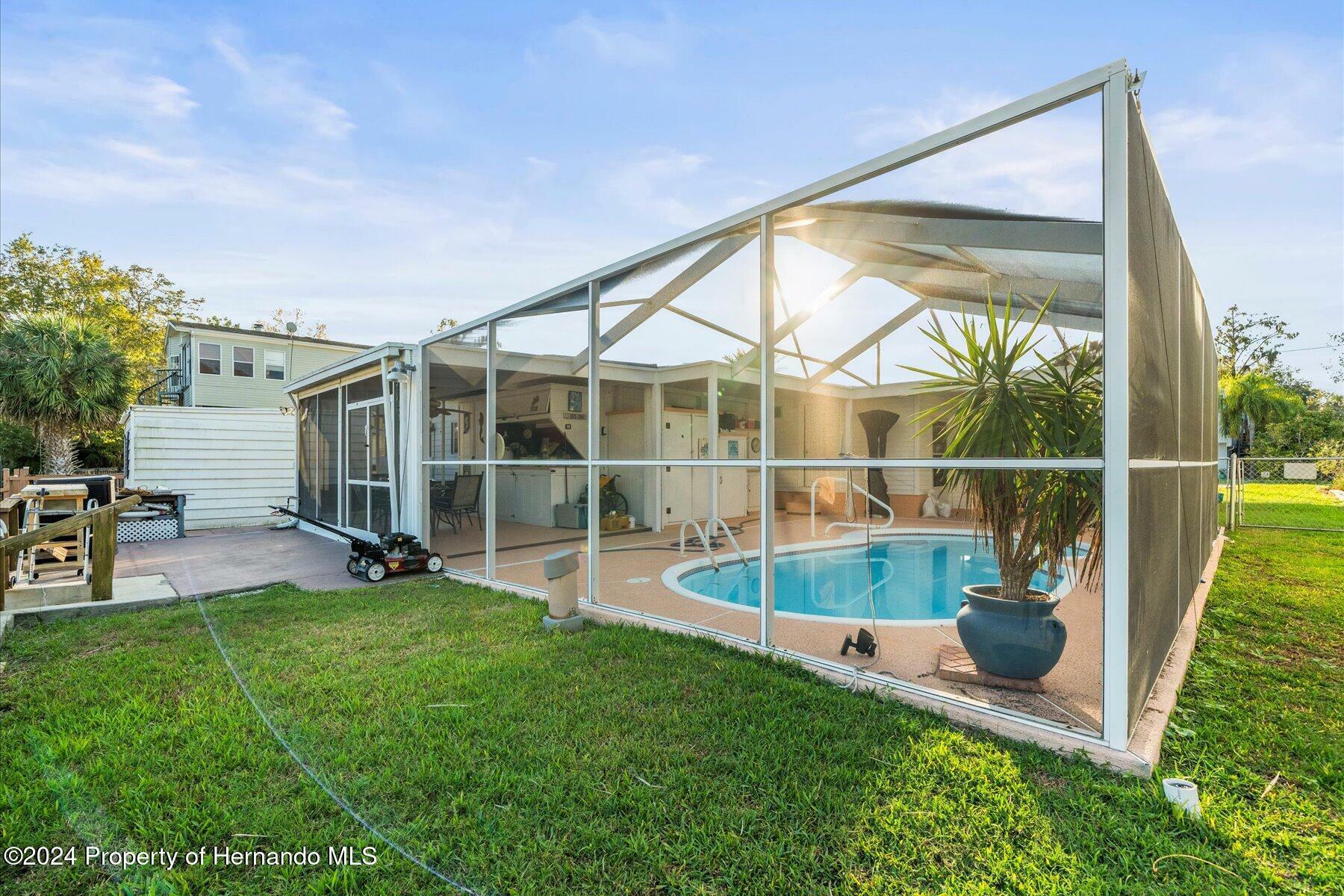 Property Photo: 7260 Aberdeen Court FL 34607