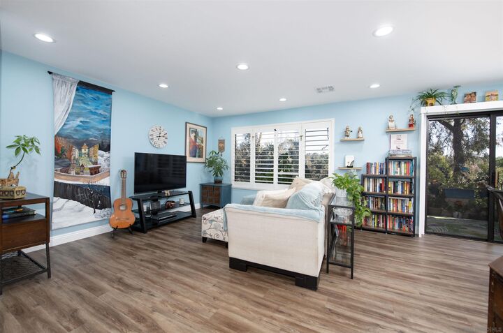 Property Photo: 10313 Ridgewater Ln CA 92131