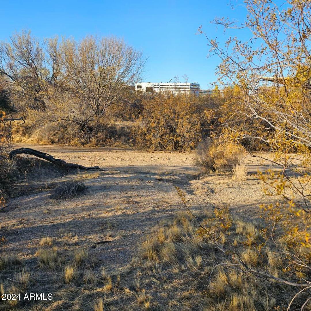 Property Photo:  21775 W Date Creek Road 10  AZ 85390 