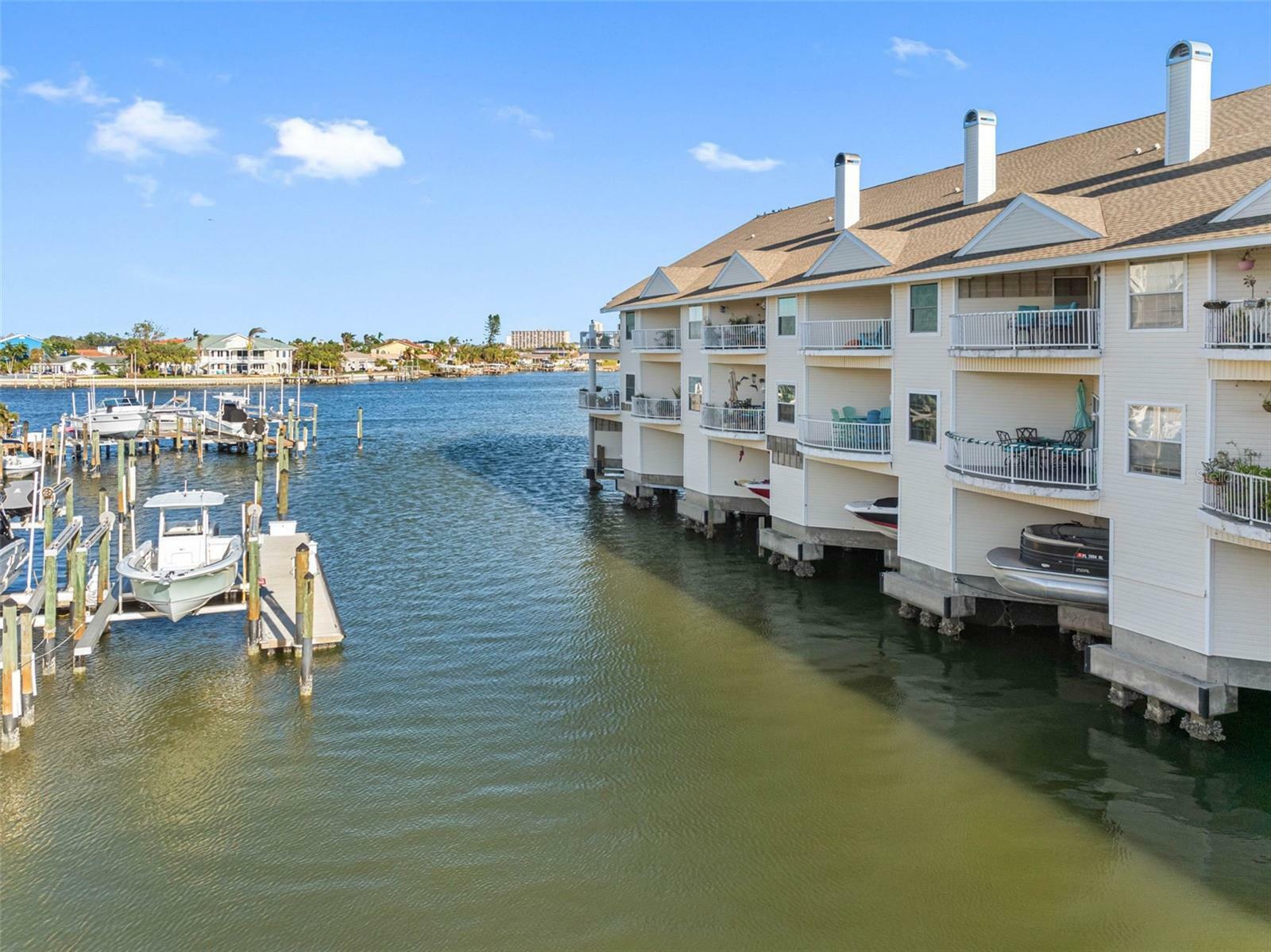 Property Photo:  9219 Captiva Circle  FL 33706 