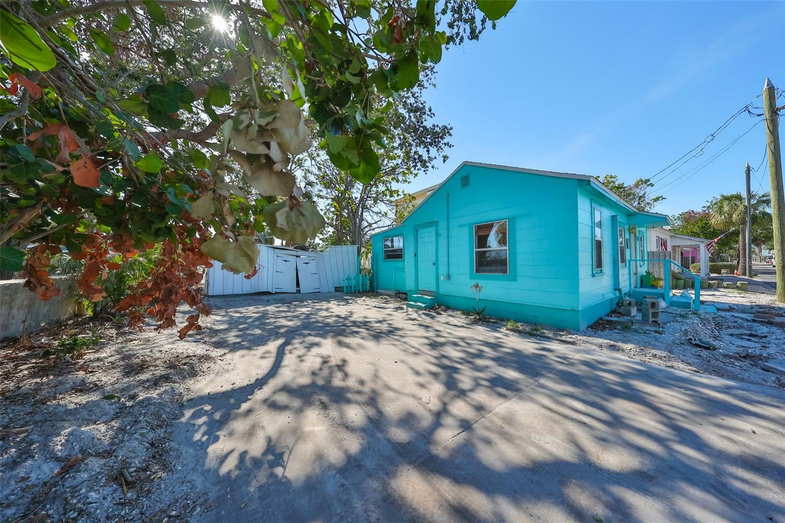 Property Photo:  133 92nd Avenue  FL 33706 