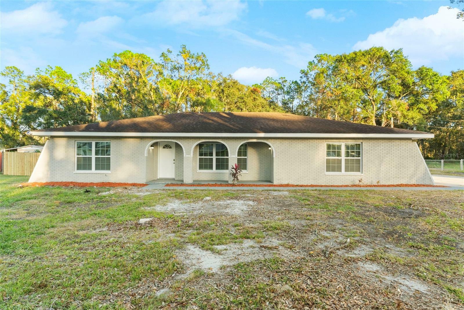 Property Photo:  6817 Estate Road  FL 33809 