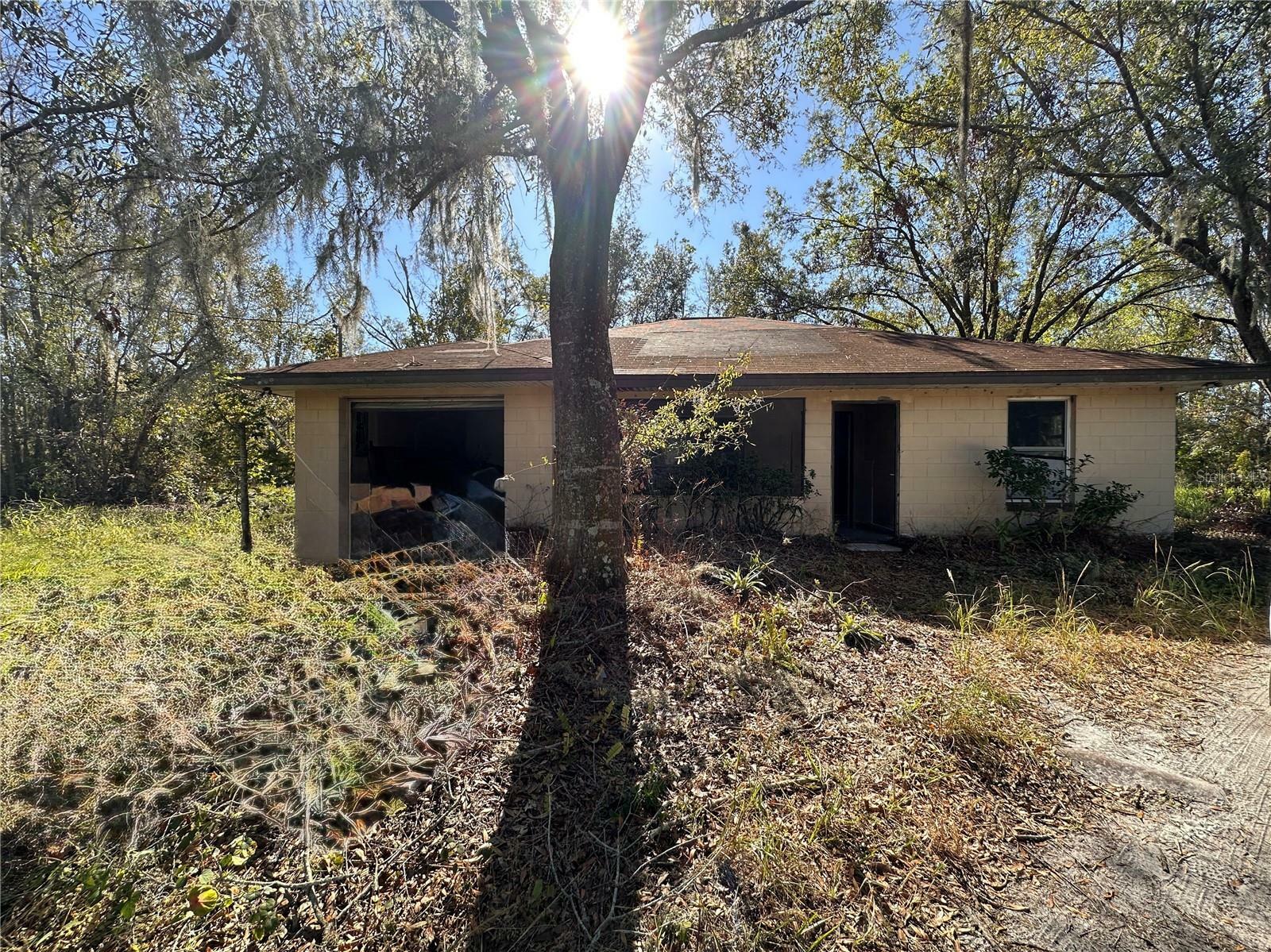 Property Photo:  6301 State Road 60 E  FL 33830 