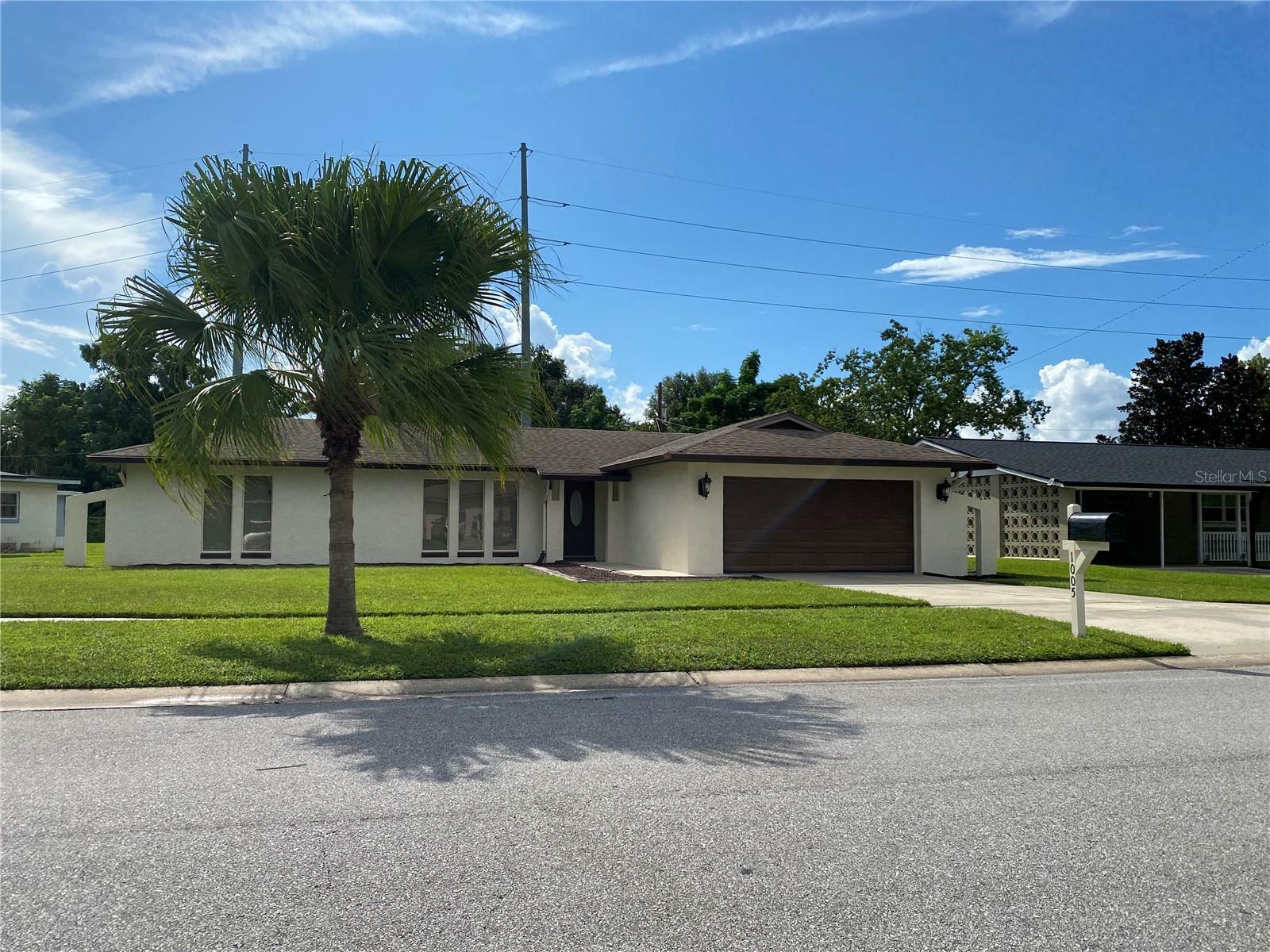 Property Photo:  1005 Carvell Drive  FL 32792 