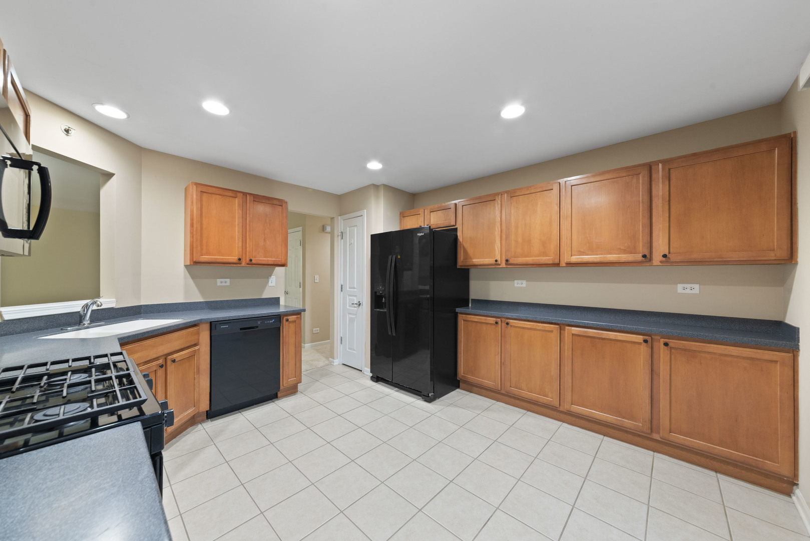 Property Photo:  1382 Orchid Street  IL 60560 