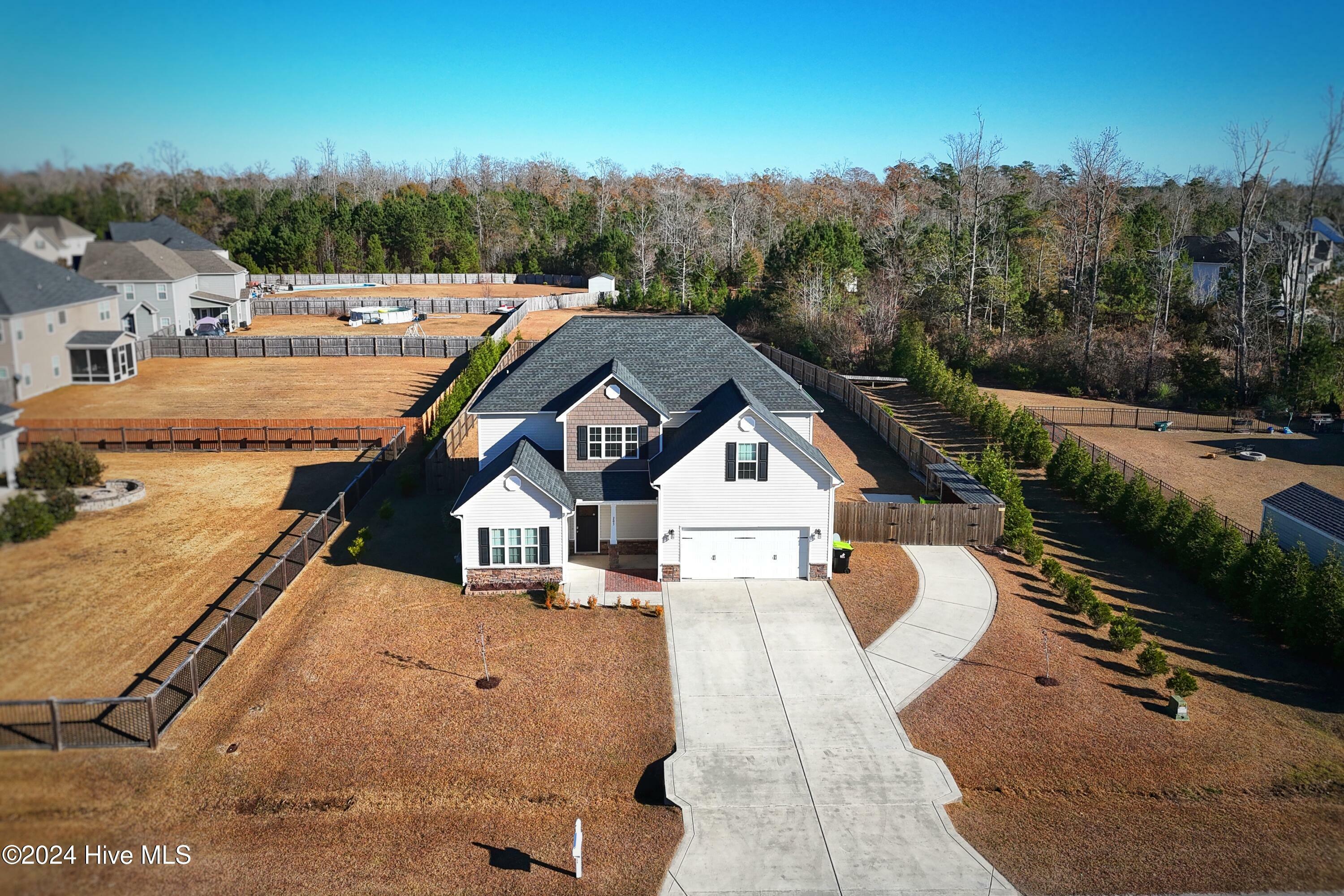 Property Photo: 205 Lindenrain Boulevard NC 28562