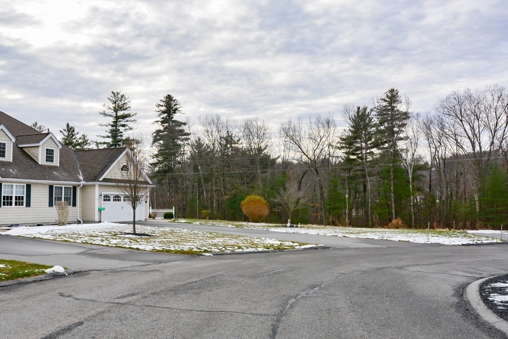 Property Photo:  71 Riley Rd 35  MA 01462 