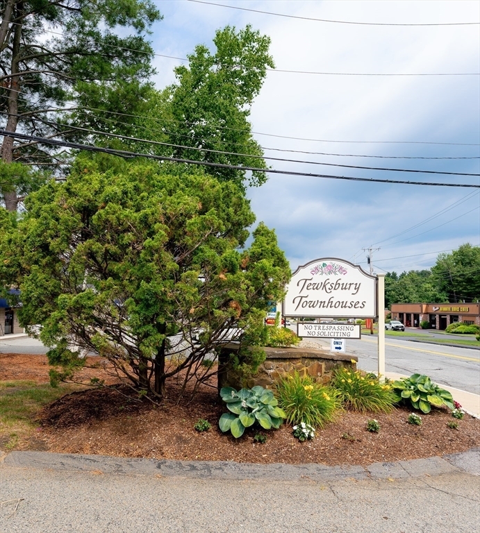 57 Decarolis Dr 57  Tewksbury MA 01876 photo
