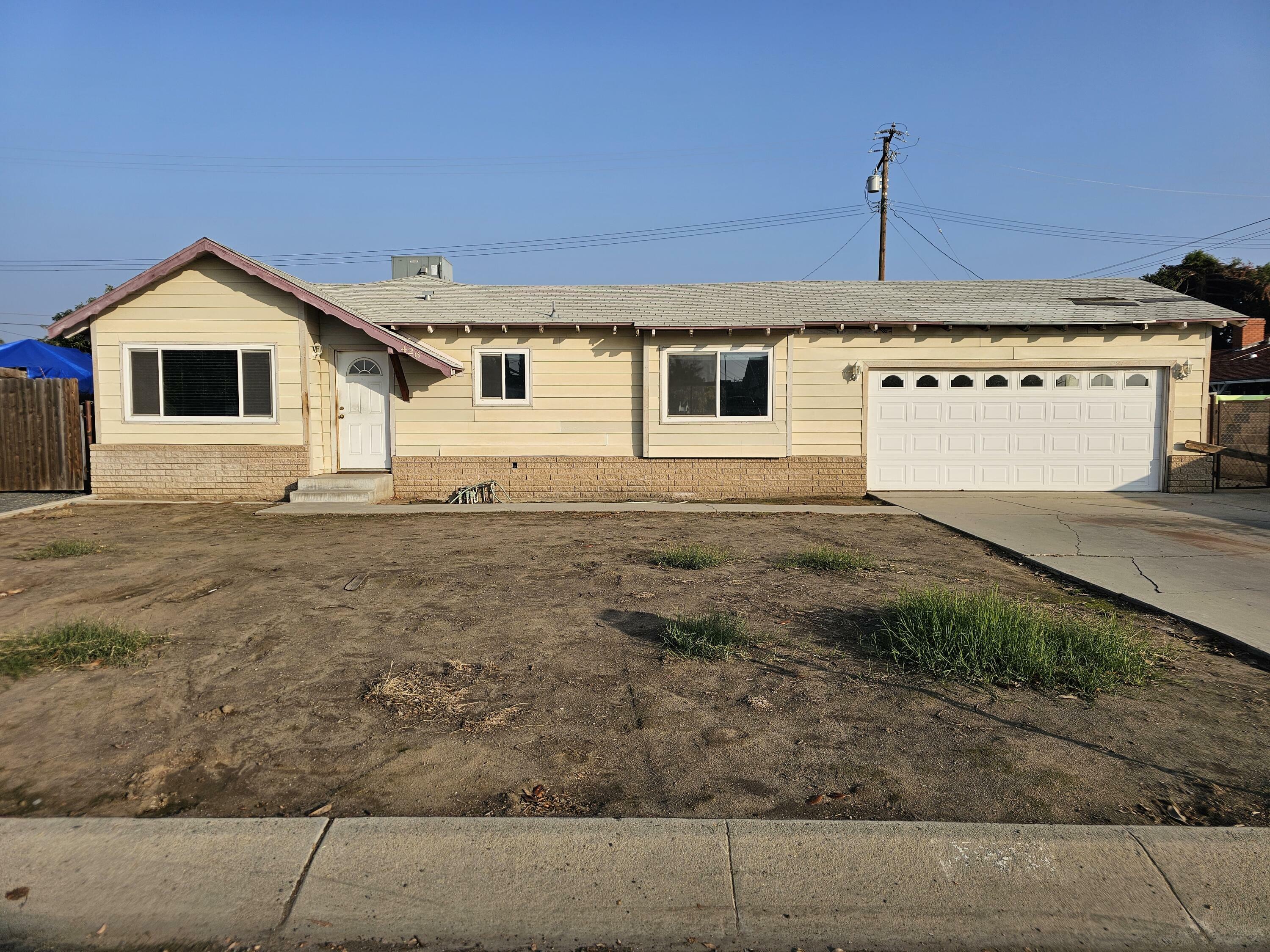 Property Photo:  426 N Belmont Street  CA 93257 