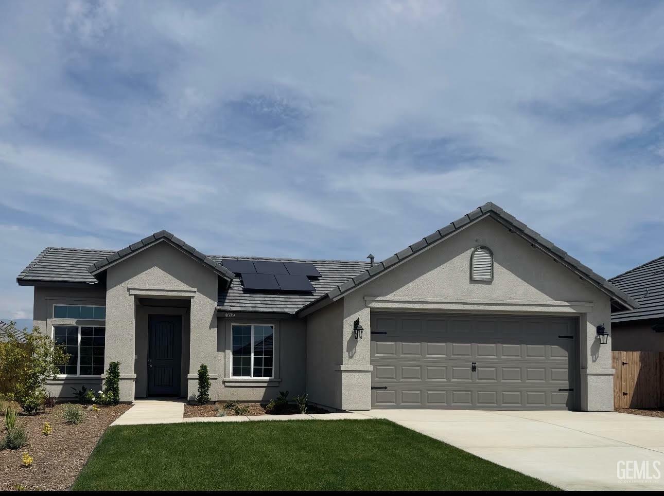Property Photo:  4619 Dry Port Way  CA 93306 