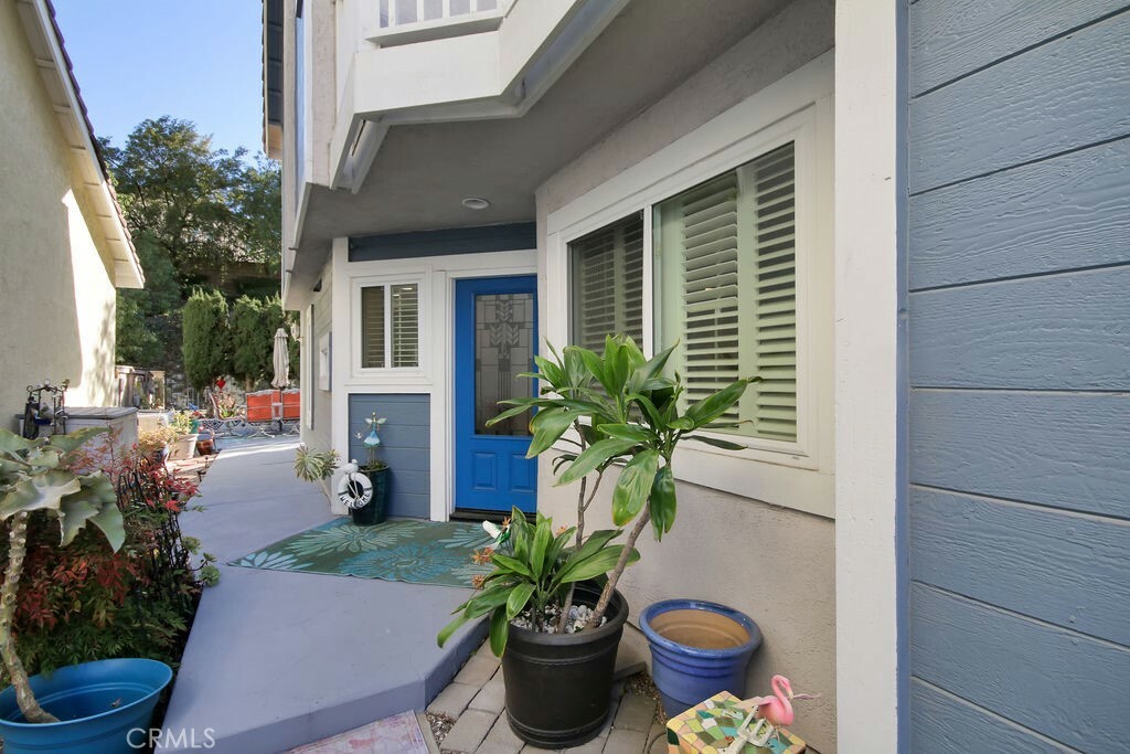 Property Photo:  2120 Beechwood Avenue  CA 92835 