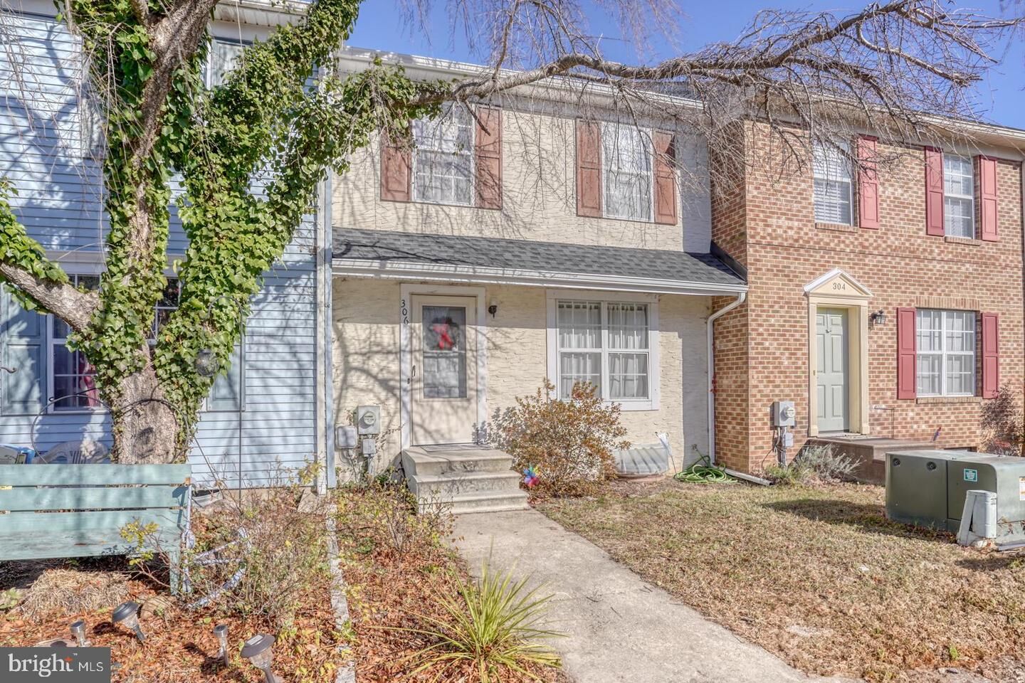Property Photo: 306 Commons Lane DE 19934
