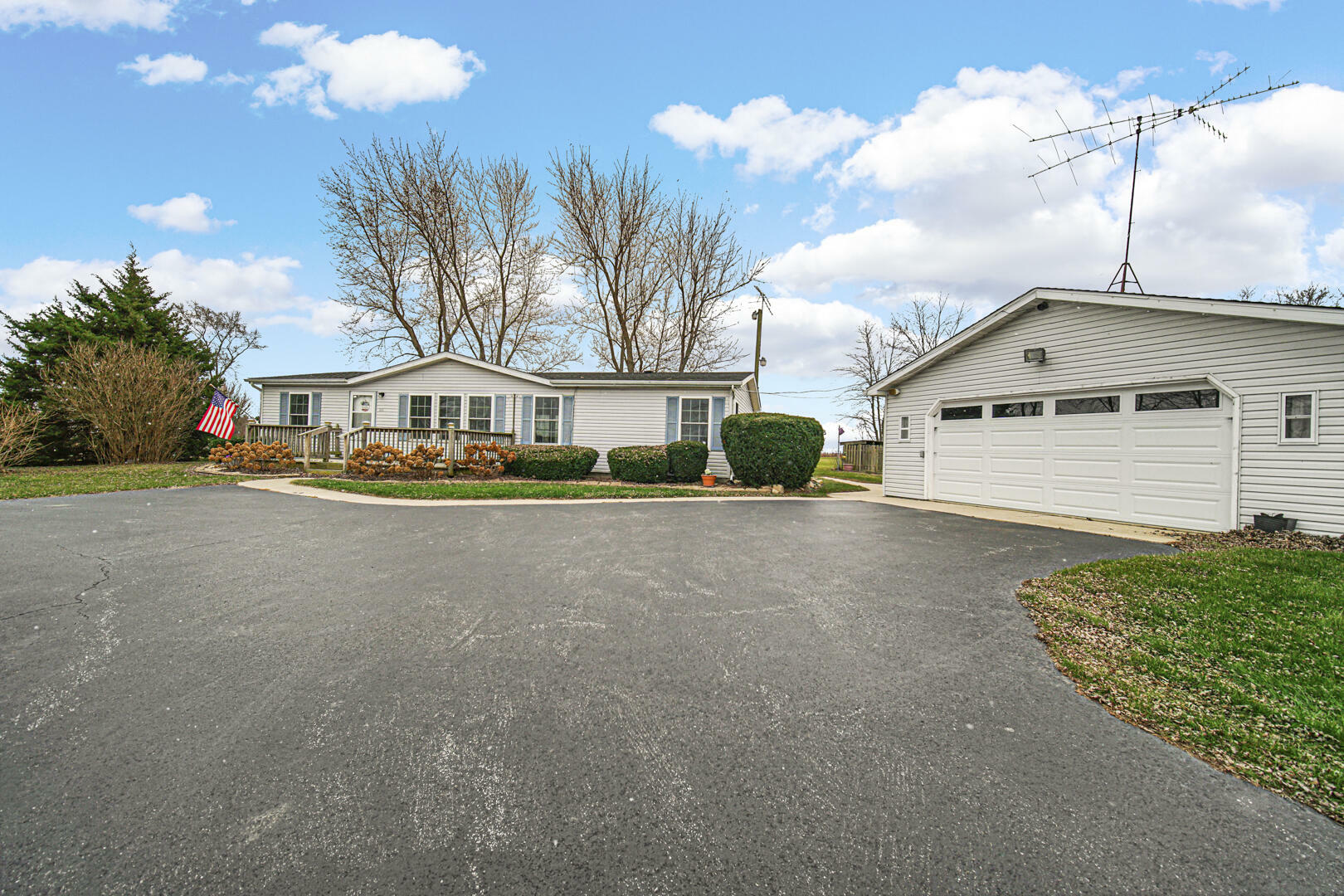 Property Photo:  2835 W 169th Avenue  IN 46356 