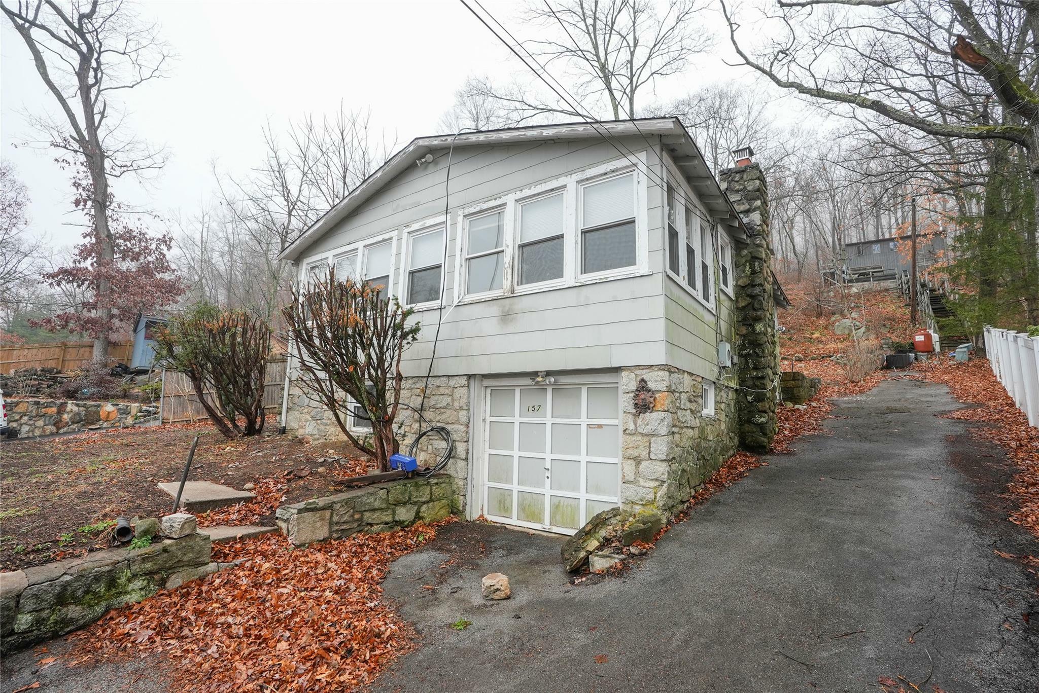 Property Photo:  157 Tanglewylde Road  NY 10537 