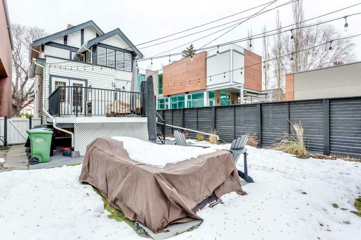 Property Photo:  223 2 Avenue NE  AB T2E 0E3 