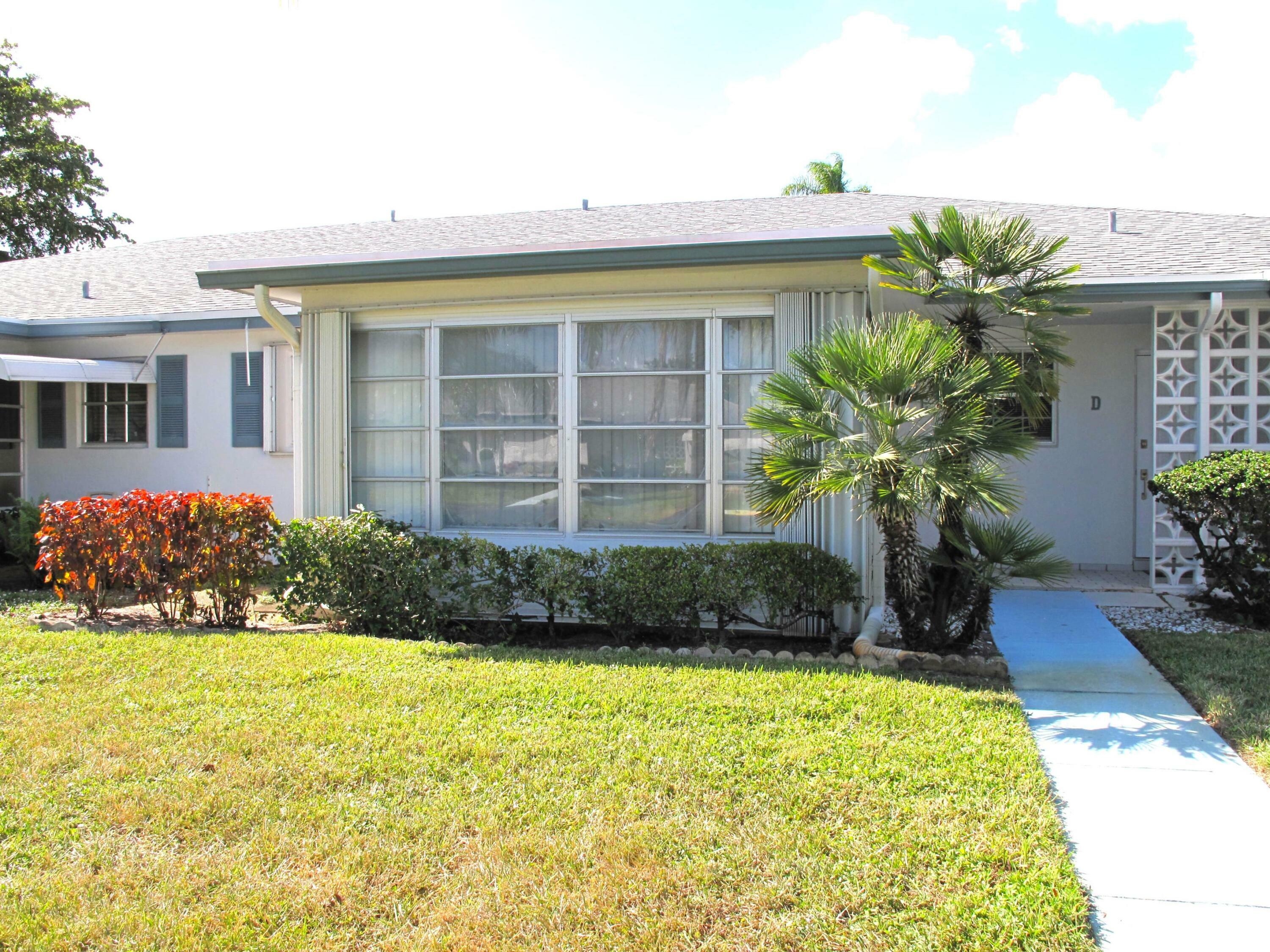 Property Photo:  1192 S Drive Circle C  FL 33445 