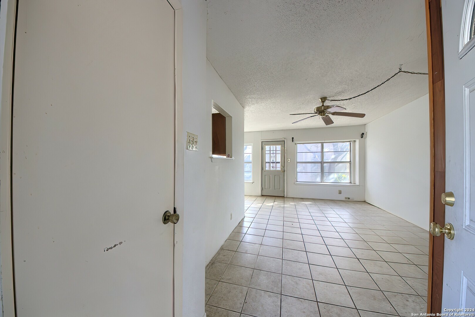 Property Photo:  1066 Honeytree St  TX 78245 